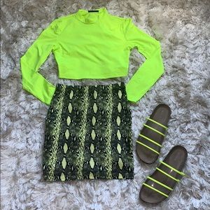NWOT Neon Green Snake Skin Skirt
